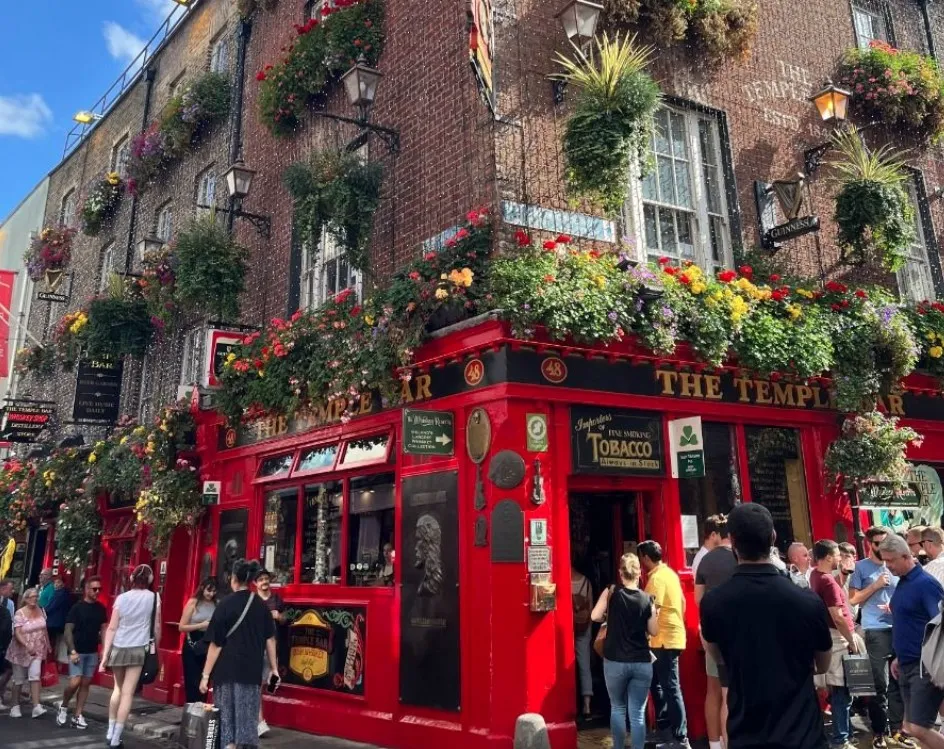 The Dubliner Interior